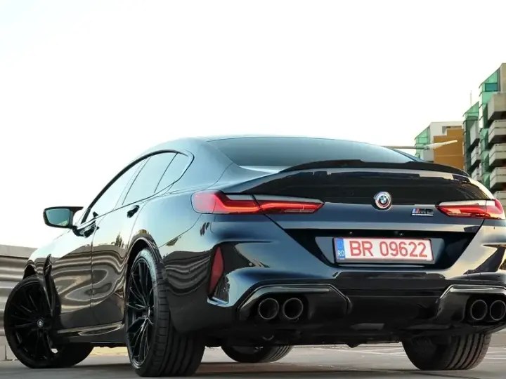 BMW M8