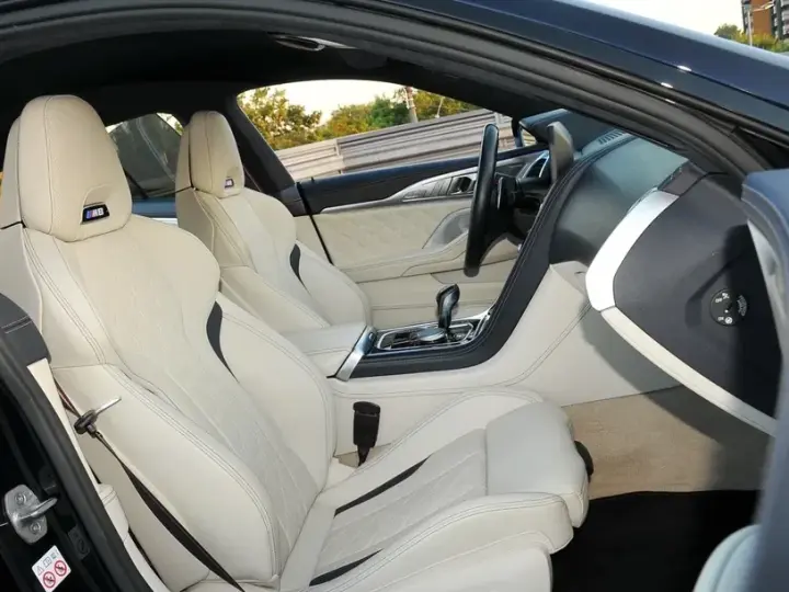 BMW M8