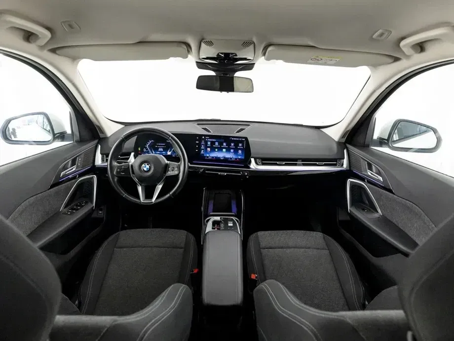 BMW X1 F48 sDrive18d Aut. Advantage — imagine 5