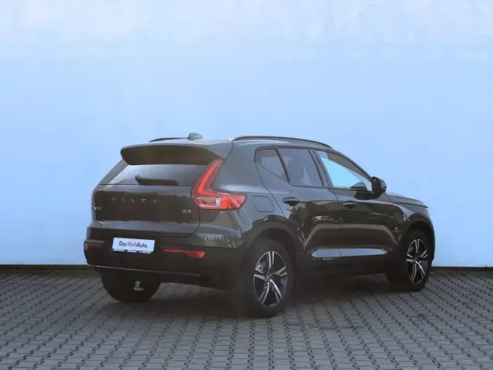 Volvo XC 40 B3 AT FWD MHEV Plus Dark