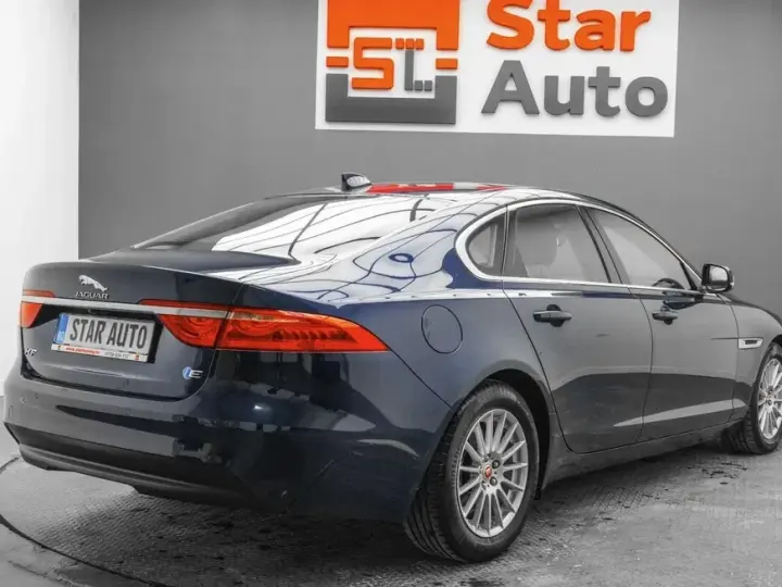 Jaguar XF 20d RWD E-Performance Pure