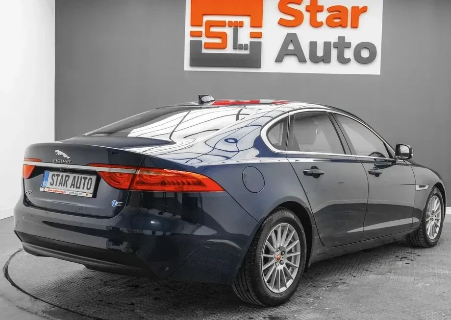 Jaguar XF 20d RWD E-Performance Pure — imagine 6