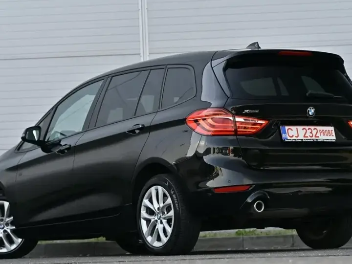 BMW Seria 2 220d xDrive AT Sport Line