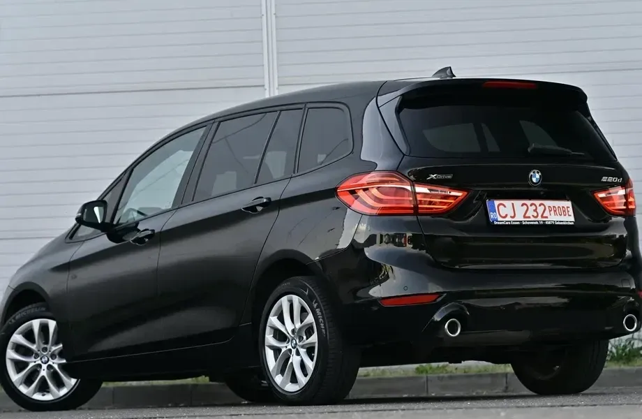 BMW Seria 2 220d xDrive AT Sport Line — imagine 3