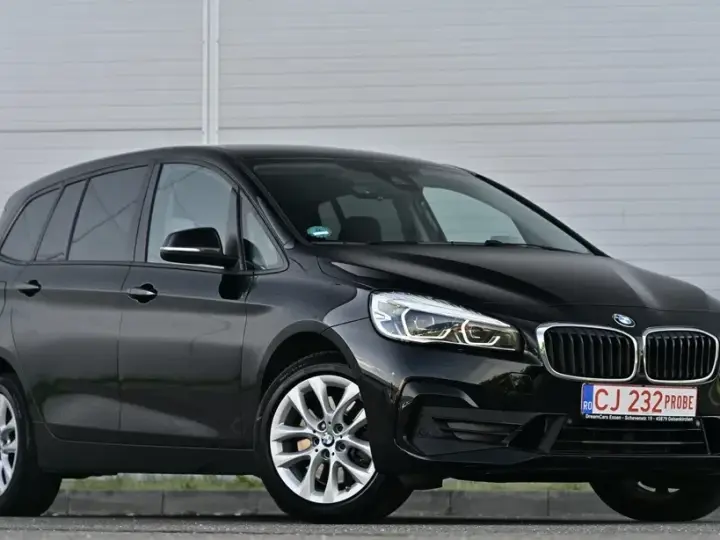 BMW Seria 2 220d xDrive AT Sport Line