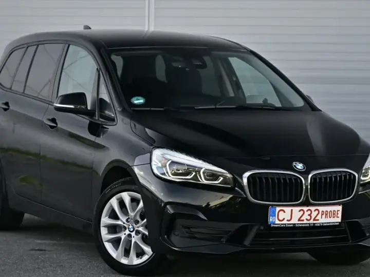 BMW Seria 2 220d xDrive AT Sport Line