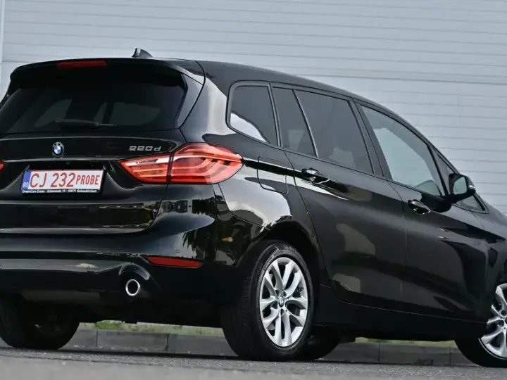 BMW Seria 2 220d xDrive AT Sport Line