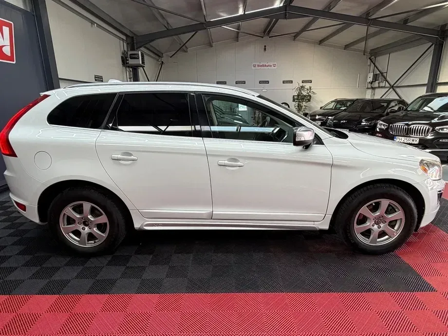 Volvo XC 60 I D5 AWD Aut. RDesign — imagine 3
