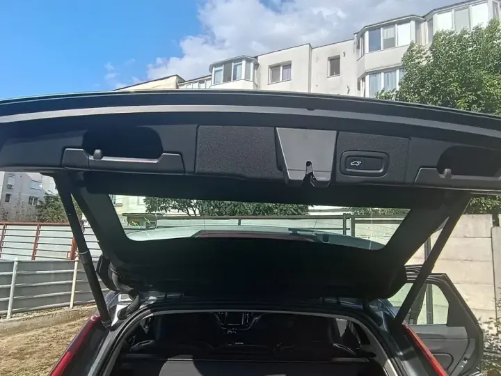 Volvo XC 60 II D4 Momentum Pro