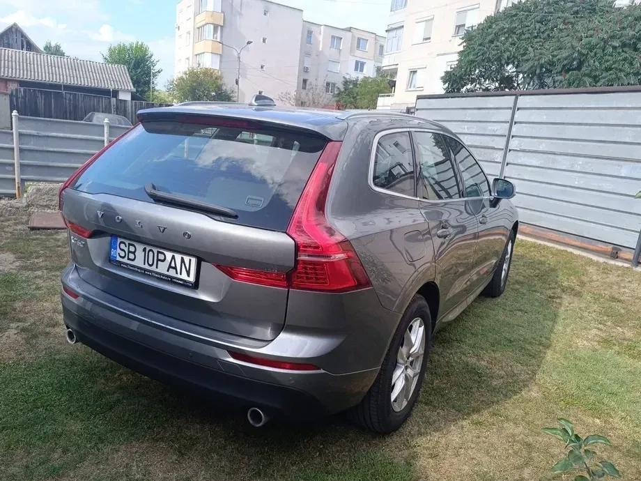 Volvo XC 60 II D4 Momentum Pro — imagine 3