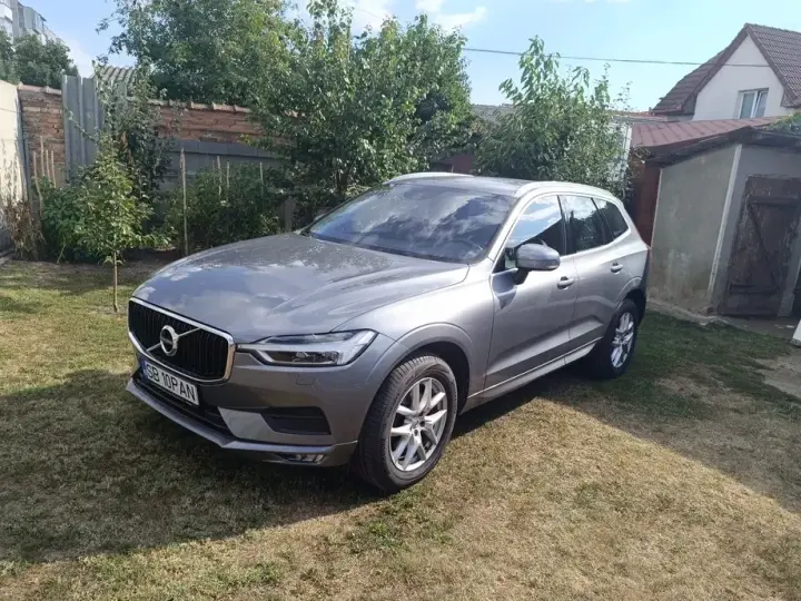Volvo XC 60 II D4 Momentum Pro