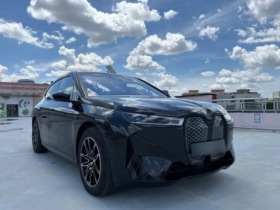 BMW iX — imagine 2