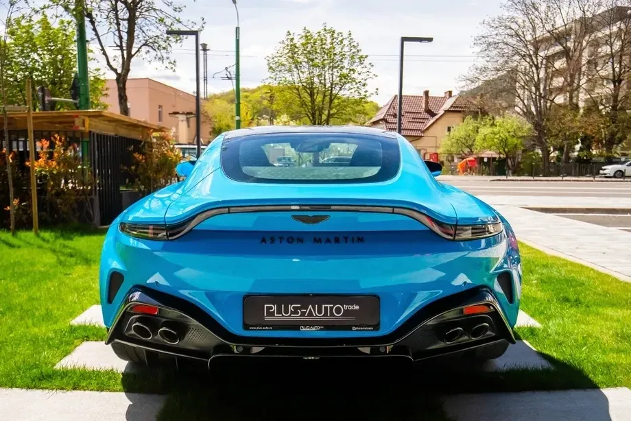Aston Martin V8 Vantage — imagine 6