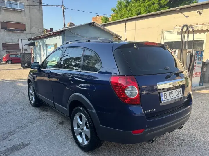 Chevrolet Captiva 2.2D AWD 7 locuri LT Aut. 7 locuri