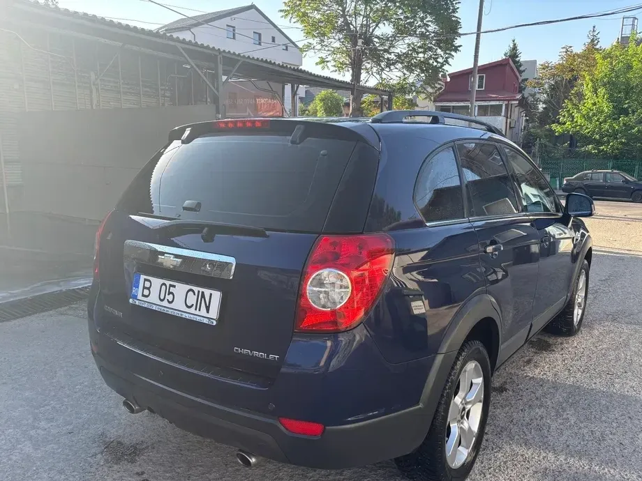 Chevrolet Captiva 2.2D AWD 7 locuri LT Aut. 7 locuri — imagine 3