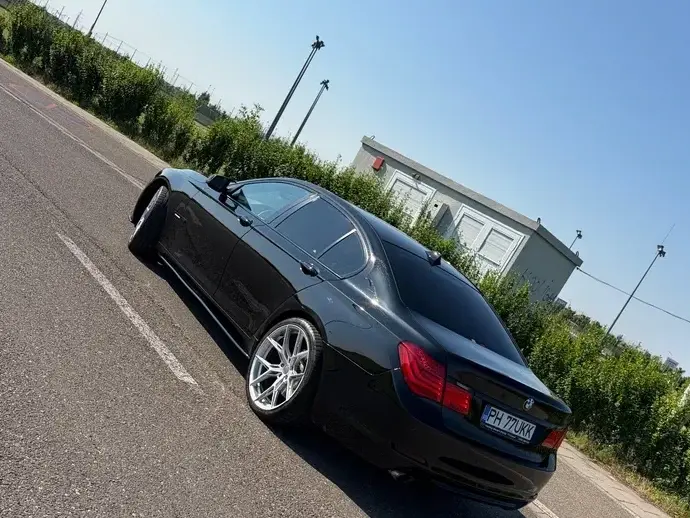 BMW Seria 7 F01/F02