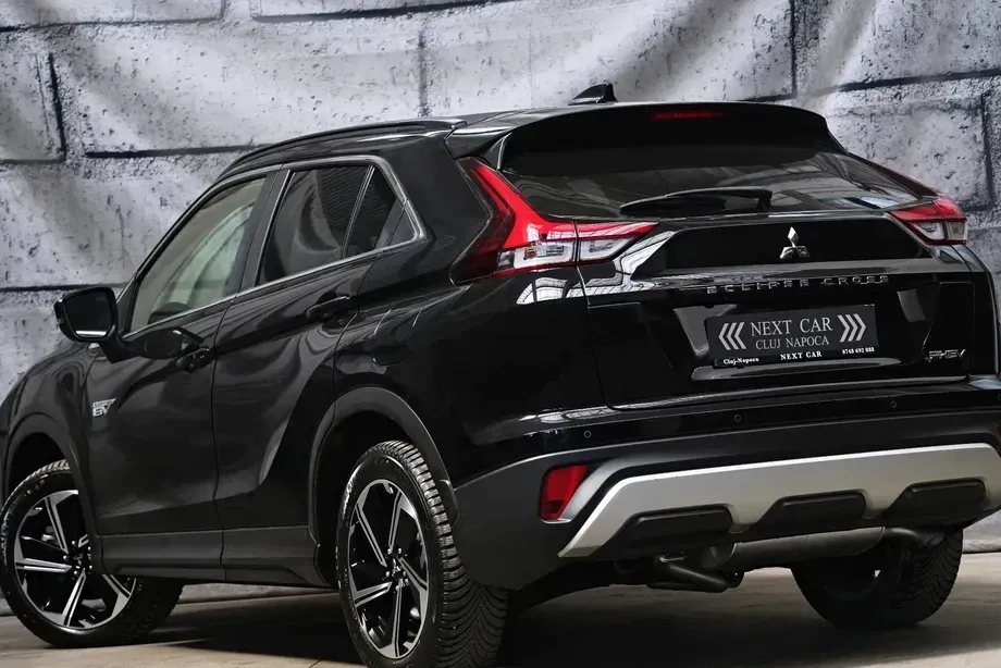 Mitsubishi Eclipse Cross 4WD Top — imagine 4