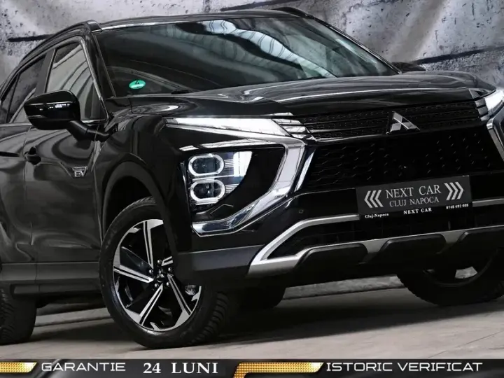 Mitsubishi Eclipse Cross 4WD Top