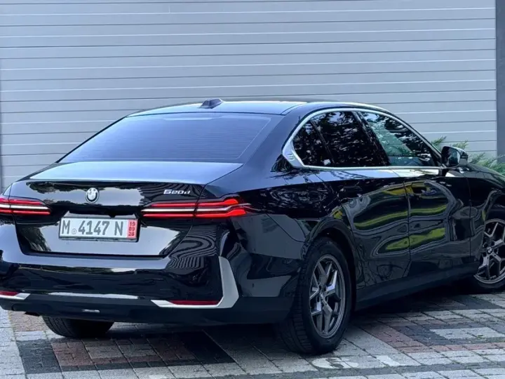 BMW Seria 5 G60/G61 520d AT MHEV