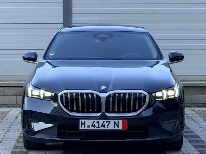 BMW Seria 5 G60/G61 520d AT MHEV