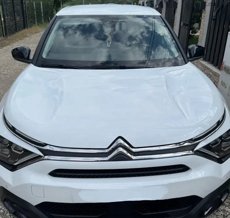 Citroën C4 E-C4 136 SHINE — imagine 3