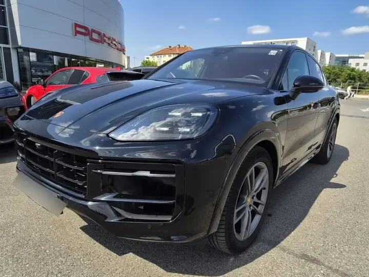 Porsche Cayenne Coupe Black Edition