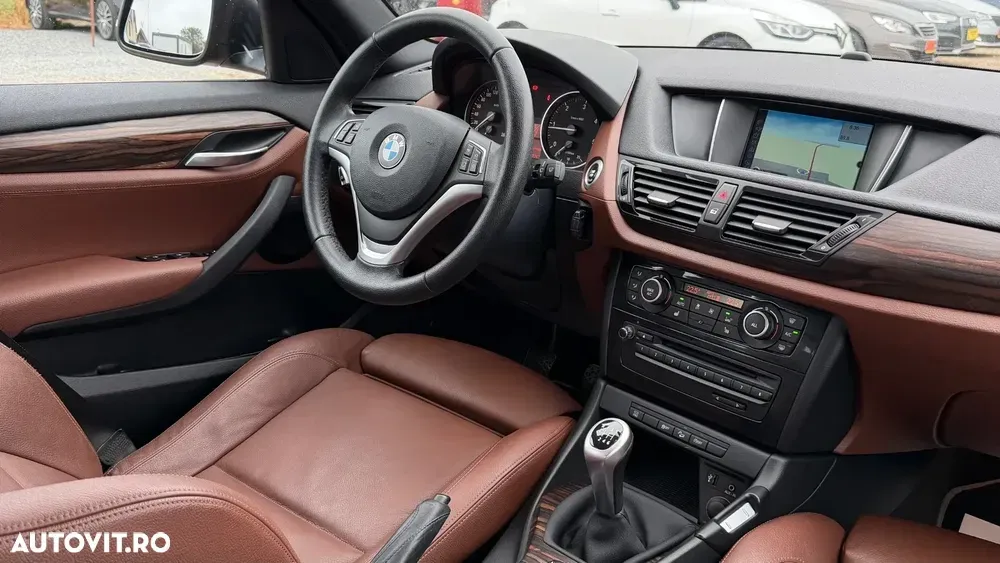 BMW X1 xDrive18d xLine — imagine 5