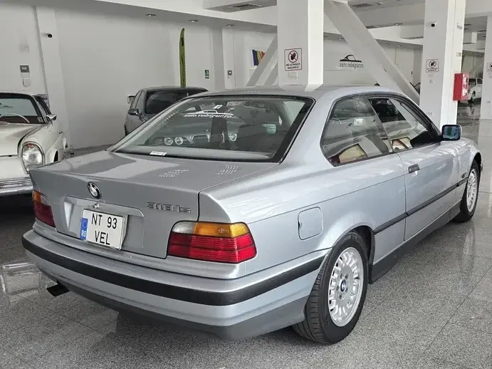 BMW Seria 3 E36