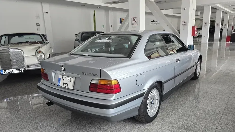 BMW Seria 3 E36 — imagine 5