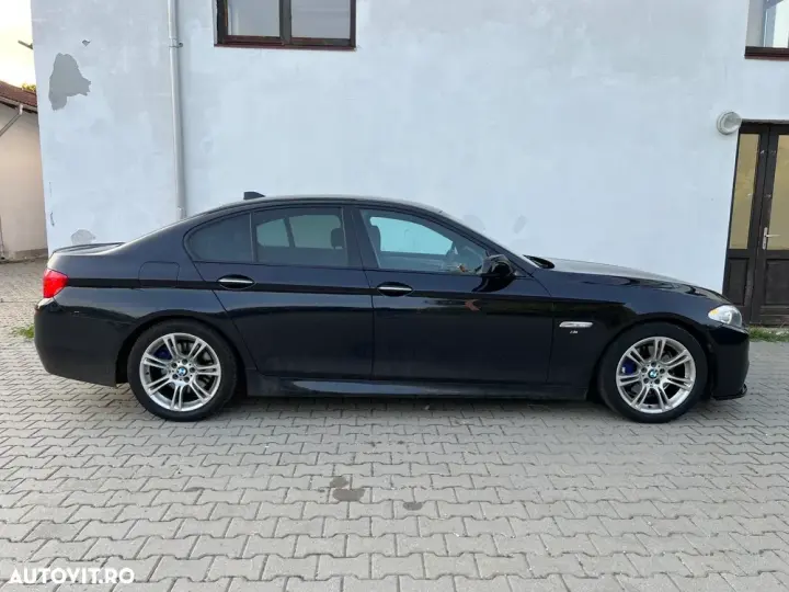 BMW Seria 5 F10/F11/F07 [2010 - 2017] 520d Sport-Aut.
