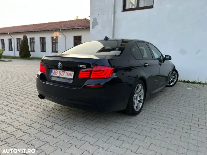 BMW Seria 5 F10/F11/F07 [2010 - 2017] 520d Sport-Aut.