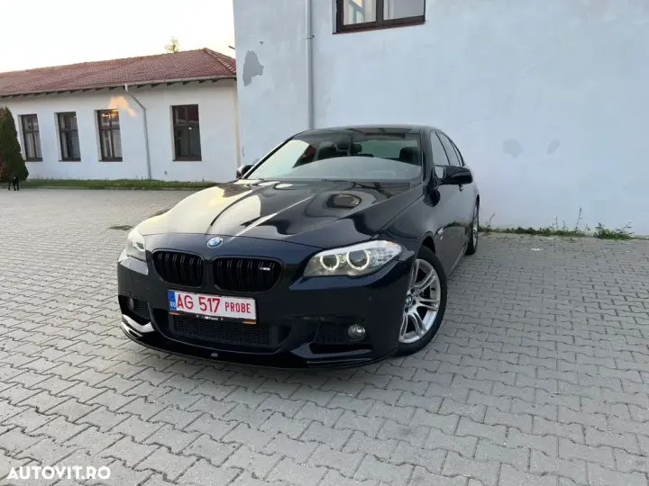 BMW Seria 5 F10/F11/F07 [2010 - 2017] 520d Sport-Aut.