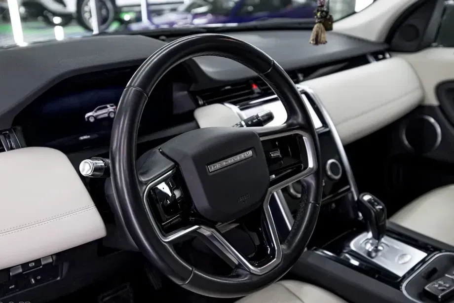 Land Rover Discovery Sport 2.0 P200 MHEV — imagine 3
