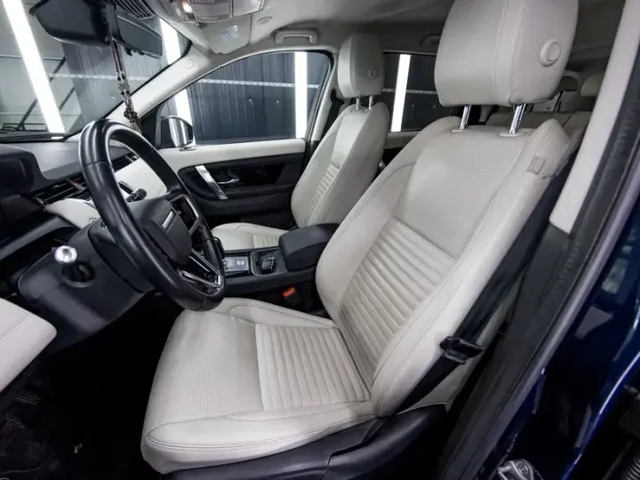 Land Rover Discovery Sport 2.0 P200 MHEV