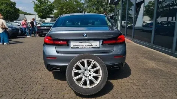 BMW Seria 5 530e Aut. Luxury Line — imagine 4
