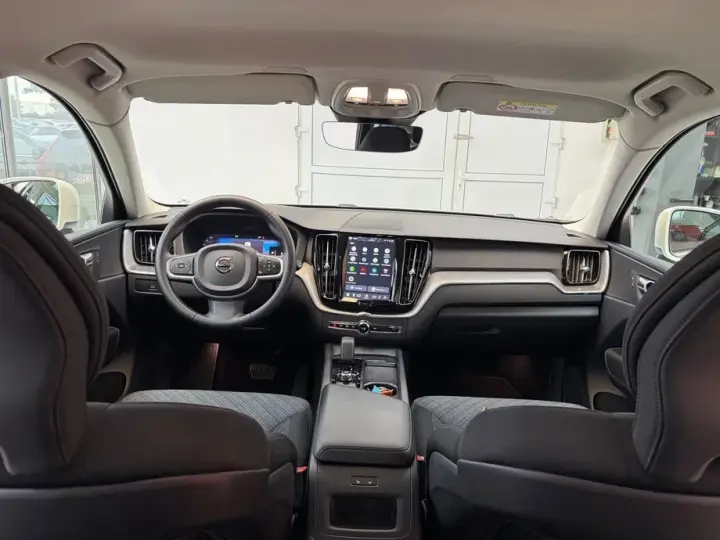 Volvo XC 60 II B4 D AWD Core