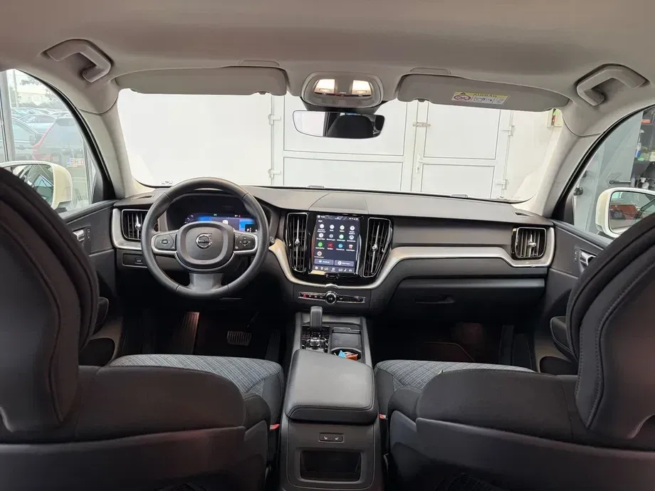 Volvo XC 60 II B4 D AWD Core — imagine 6