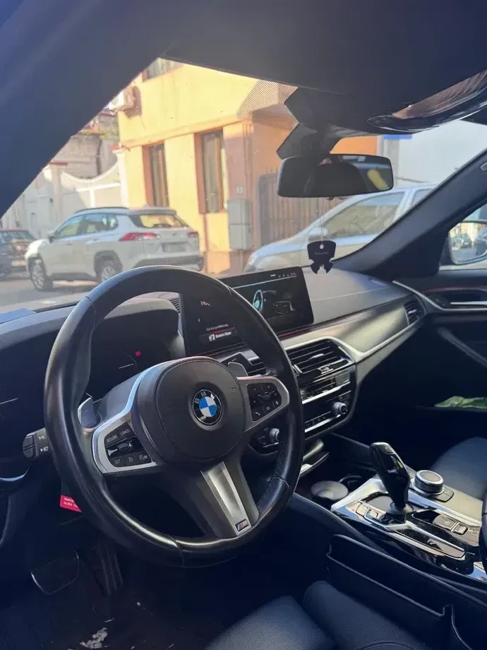 BMW Seria 5 G30/G31 520d xDrive AT MHEV — imagine 3