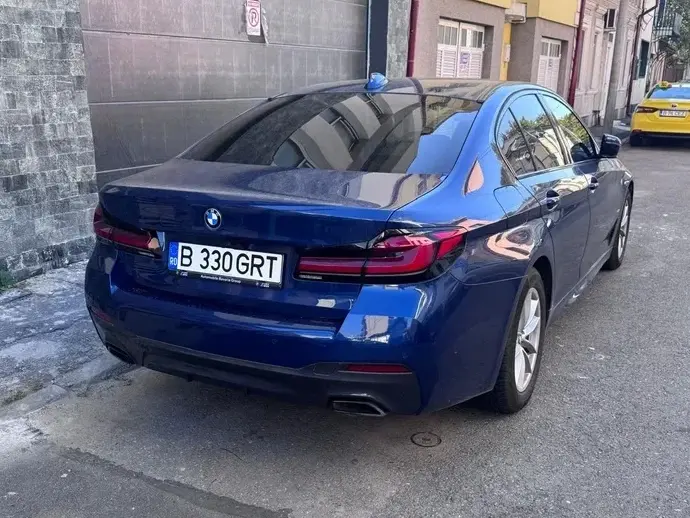 BMW Seria 5 G30/G31 520d xDrive AT MHEV