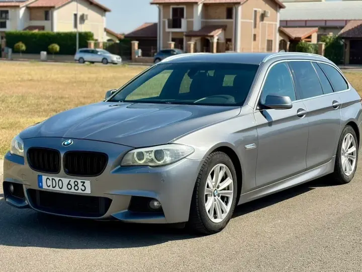 BMW Seria 5 F10/F11/F07 520d