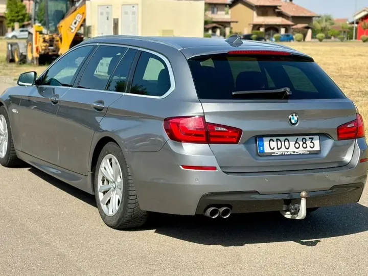 BMW Seria 5 F10/F11/F07 520d