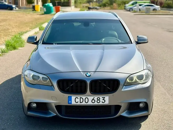 BMW Seria 5 F10/F11/F07 520d