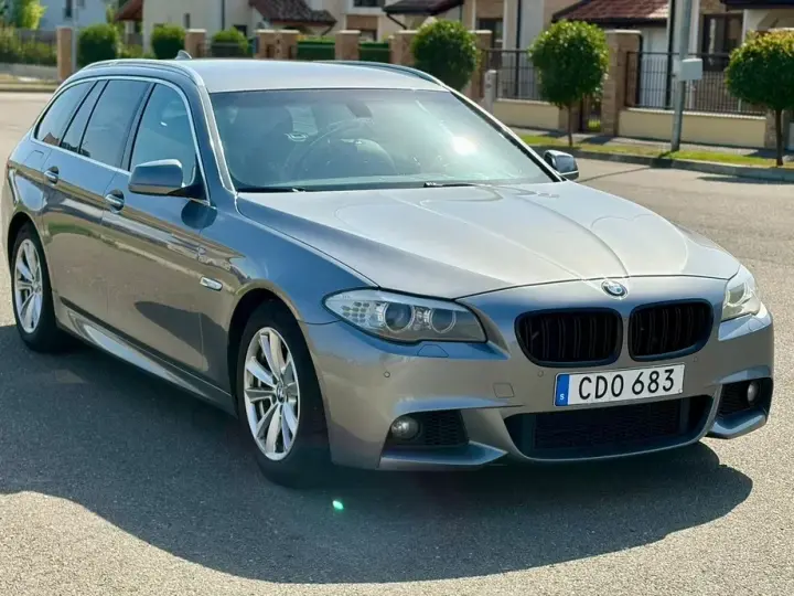 BMW Seria 5 F10/F11/F07 520d