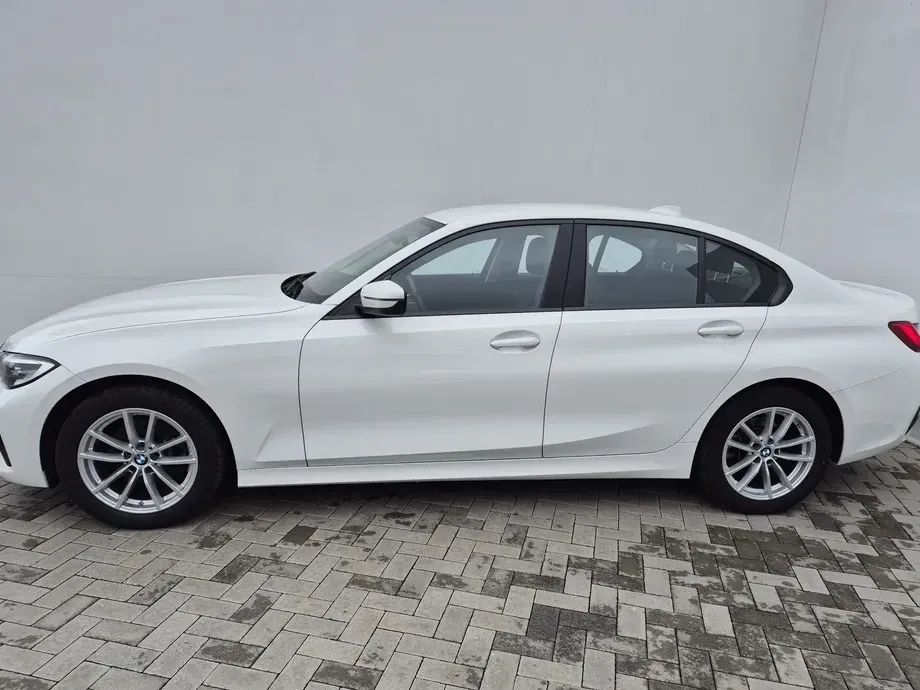 BMW Seria 3 320d xDrive AT MHEV — imagine 2