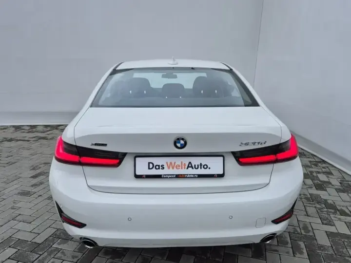 BMW Seria 3 320d xDrive AT MHEV