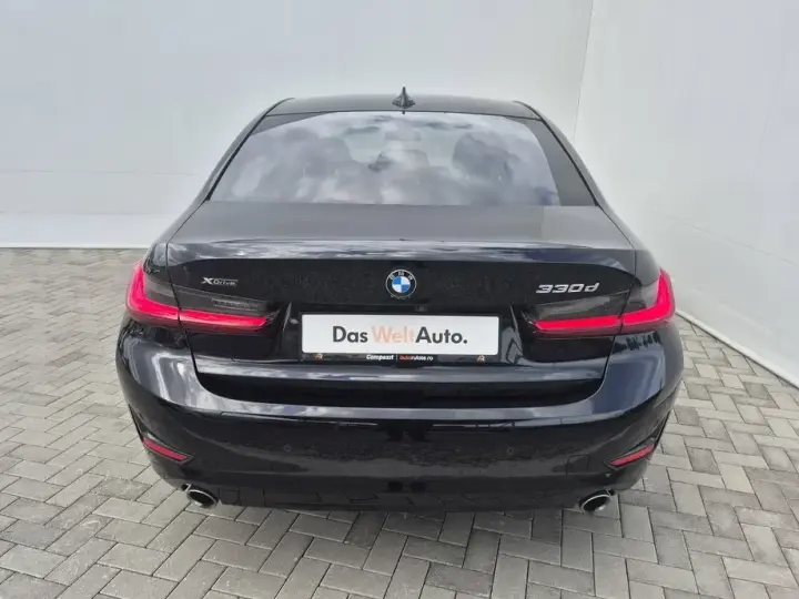 BMW Seria 3 330d xDrive AT MHEV