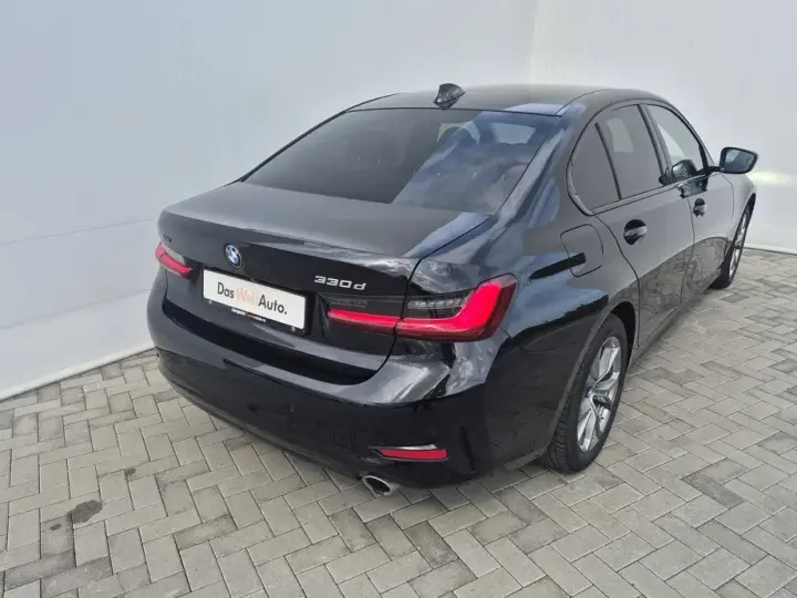 BMW Seria 3 330d xDrive AT MHEV