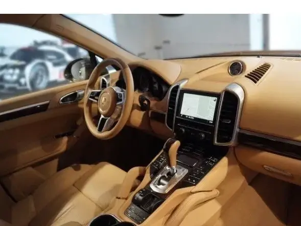 Porsche Cayenne 3.0 L