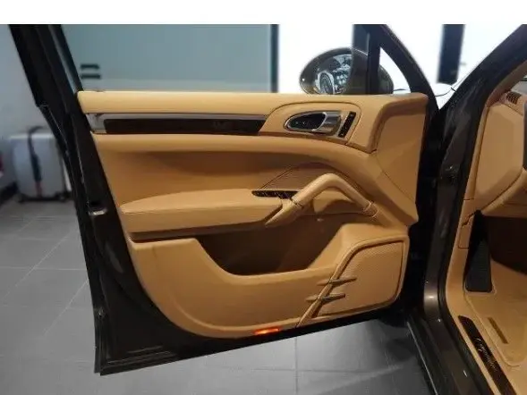 Porsche Cayenne 3.0 L