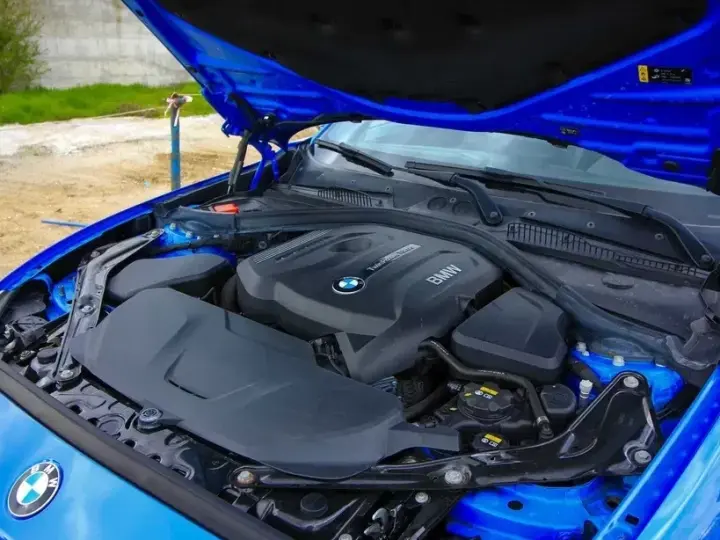 BMW Seria 2 230i AT M Sport